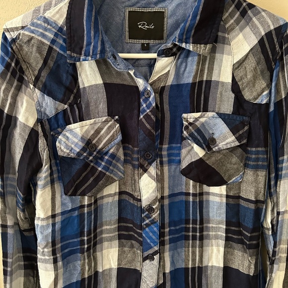 RAILS BLUE PLAID BUTTON DOWN FLANNEL AHIRT WITH POCKETS SIZE SMALL - Picture 2 of 11